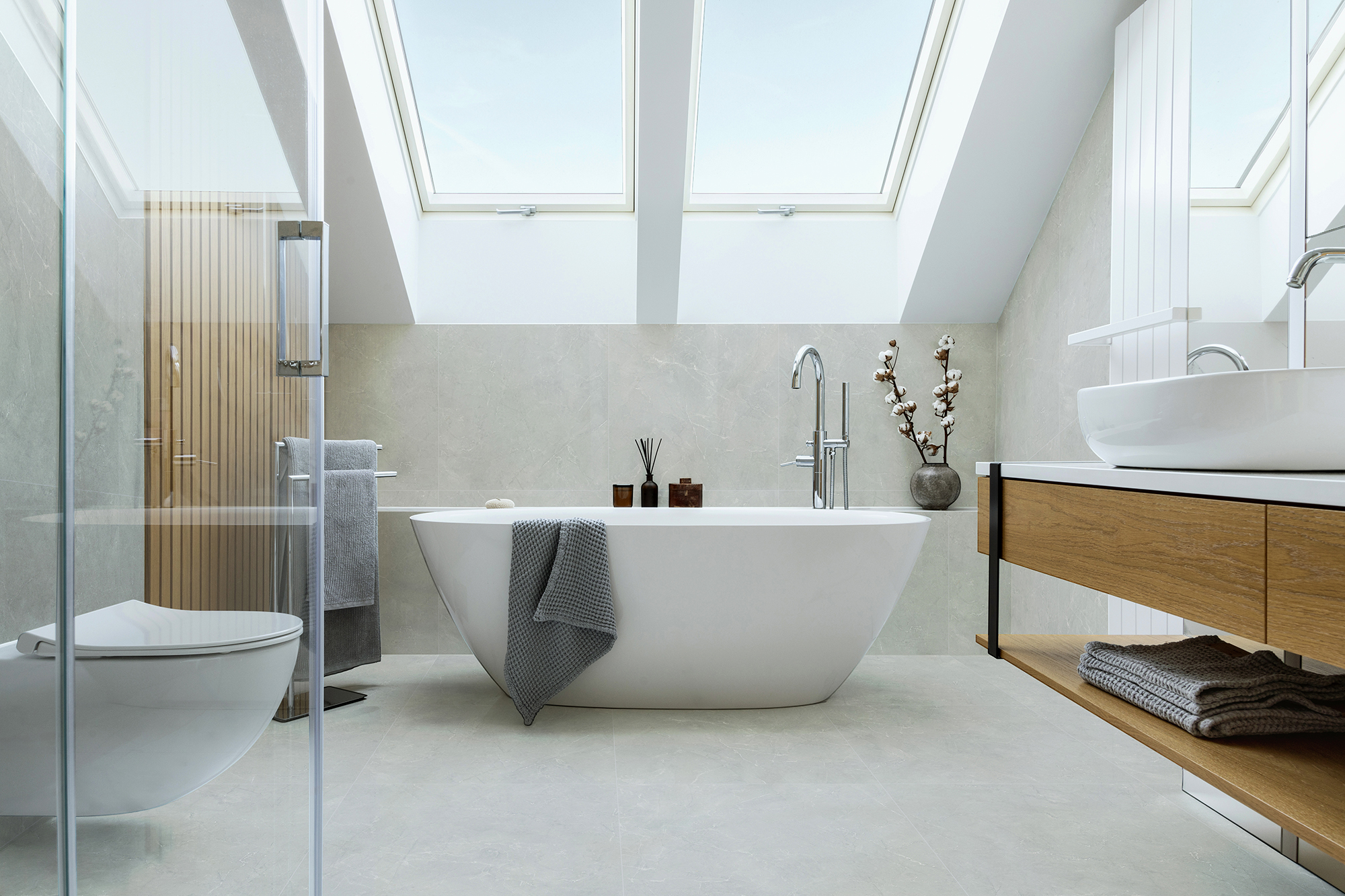 POR 84X84 GRANADA LIGHT GRAY INT RET EXTRA DELTA